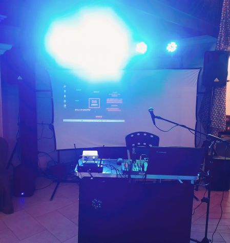 CANTANTE DJ KARAOKE