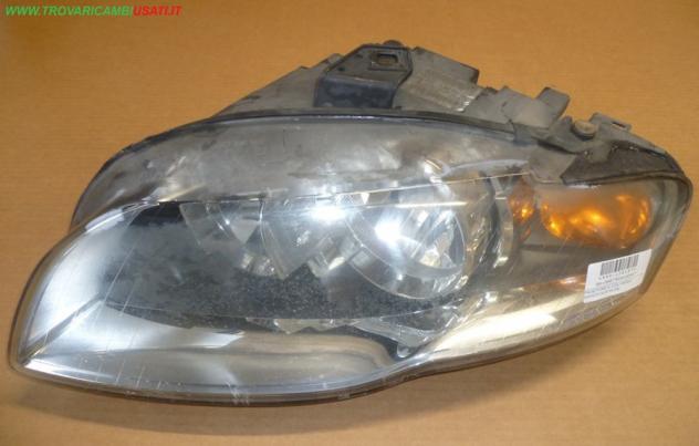 PROIETTORE S. CON FANALE ARANCIO AUDI A4 (8E) Parti elettriche Fanaleria Proiettori Proiettore ant. AUDI - A4 - 01-11-2004 - 01-10-2007