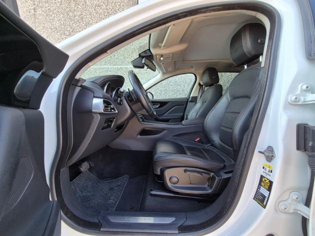 Jaguar F-Pace 2.0 D 180 CV AWD Auto Tetto Panoramico - Foto 9