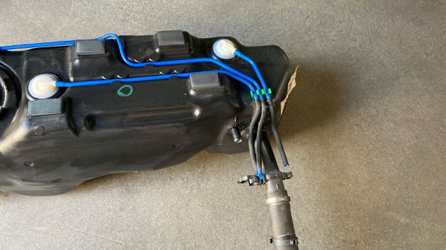 Serbatoio carburante Fiat Panda 900Twinair 4x4 del 2021 (52176015) - Foto 3