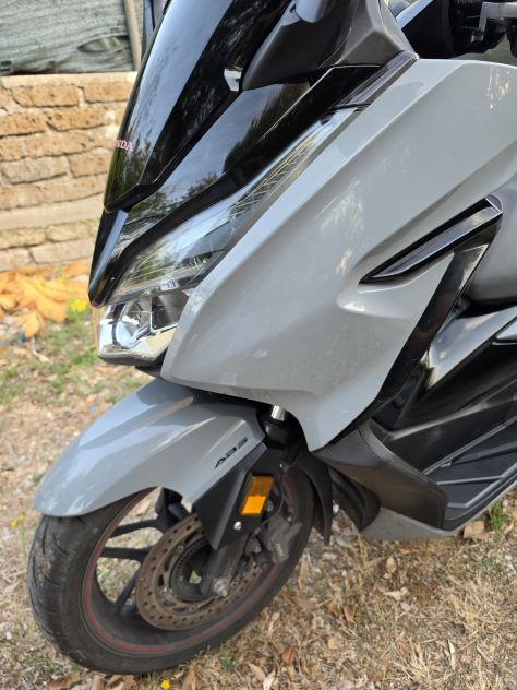 Honda Forza 300 2020 limited edition - Foto 3