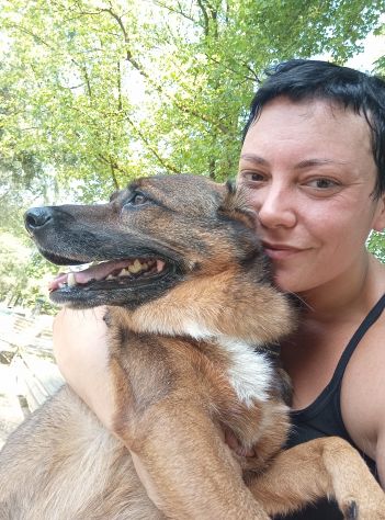 VANESSA DOG SITTER