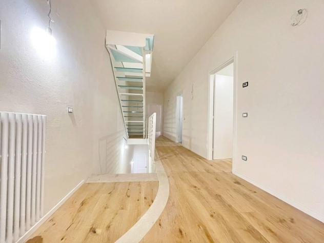 Appartamento in vendita a Lucca 180 mq Rif: 1395024