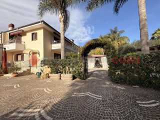 Villetta quadrifamiliare - Sperlonga . Rif.: Cod. rif 3289014ARG