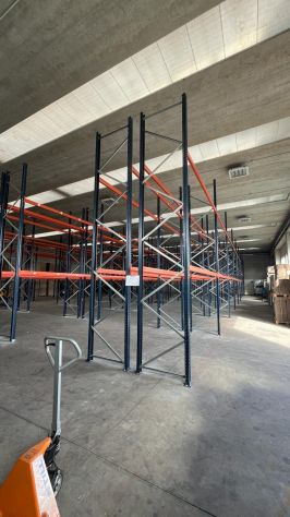 scaffali industriali