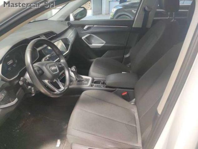 AUDI Q3 35 TDI 150cv S tronic Business - GJ112YF rif. 23828413 - Foto 5