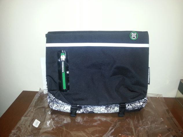 BORSA TRACOLLA NUOVA,CON CARTELLINO,CONFEZIONATA,DOUBLE FACE,ORIGINALE MARCA BAS - Foto 3