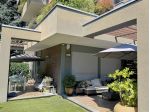 Carate Brianza , lussuoso quadrilocale con ampi porticati e giardino in cos &hellip;
