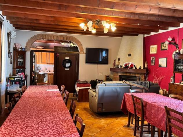 Affascinante loghino di campagna ristrutturato con piscina e ampio terreno – ideale anche per B&B o attività rurali - Foto 17
