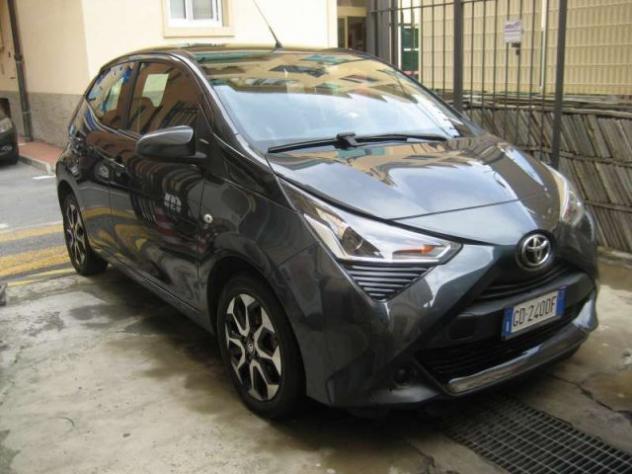TOYOTA Aygo CONNECT 1.0 VVT-I 72CV 5P X-FUN rif. 24052016