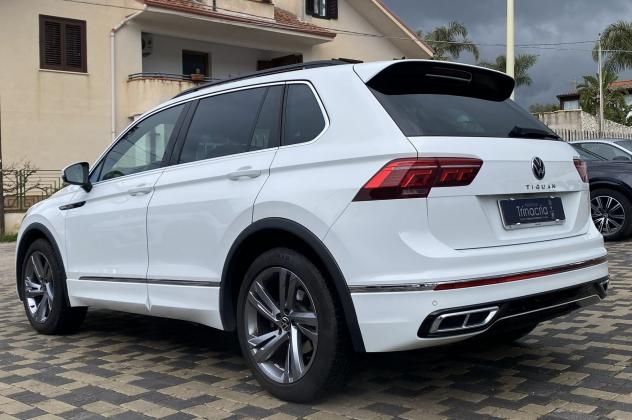 Volkswagen Tiguan R-Line 2.0 TDI 150 CV DSG - Foto 6