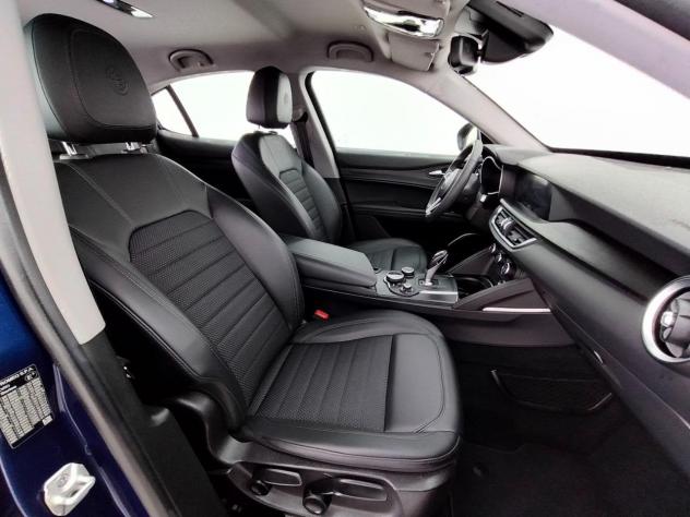 Alfa Romeo Stelvio 2.2 Turbodiesel 210 CV AT8 Q4 Executive - Foto 3