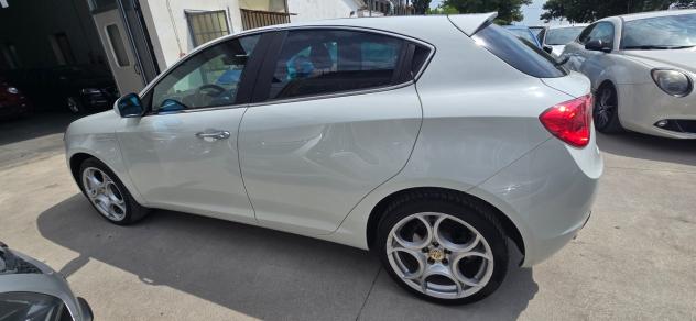 Alfa Romeo Giulietta 2.0 JTDm-2 170 CV Distinctive - Foto 9