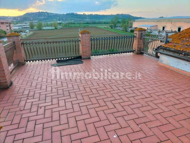 Città della Pieve vendesi stabile palazzo 5 vani 350 Mq - Foto 3