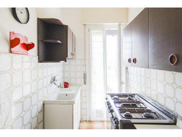 TRILOCALE INDIPENDENTE IN VILLA CON GIARDINO PRIVATO – ZERO SPESE CONDOMINIALI - Foto 8