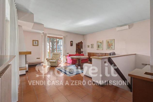 Villa di 348 m² con più di 5 locali e box auto in vendita a Pogliano Milanese - Foto 12