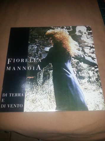 VINILE COME NUOVO,33",COMPLETO:FIORELLA MANNOIA"DI TERRA E DI VENTO"(1989)1°STA