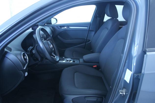 Audi A3 35 TDI S tronic Admired S line exterior/Proiettori a LED/Cerchi da 18" in lega Audi Sport/Audi virtual cockpit - Foto 7
