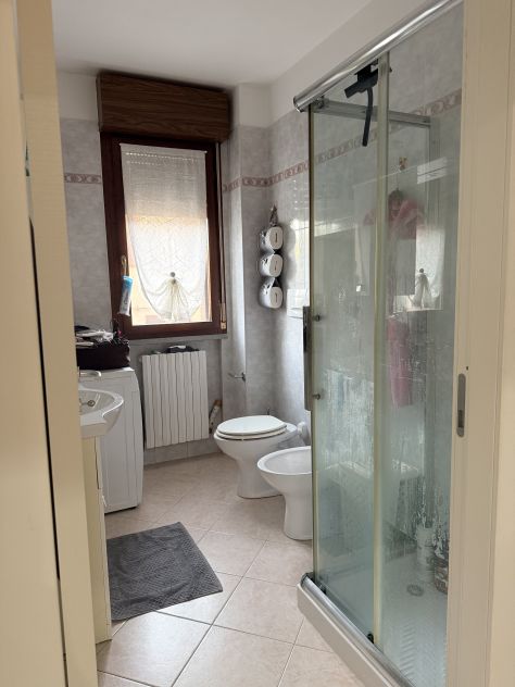 Appartamento 3 camere + 2 bagni + 2 garage - Foto 5