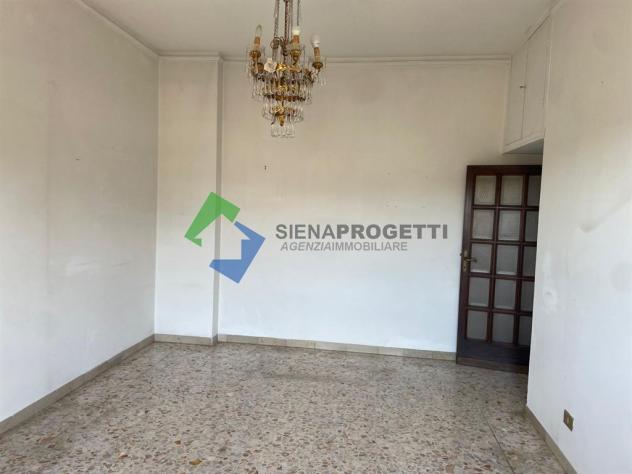 Zona Uncinello a Siena, appartamento con ampio balcone panoramico. - Foto 7