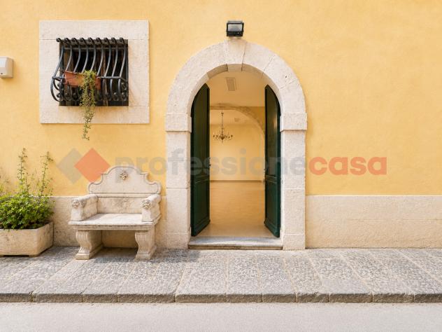 Attività Commerciale - Siracusa . Rif.: Cod. rif 3329688VCG