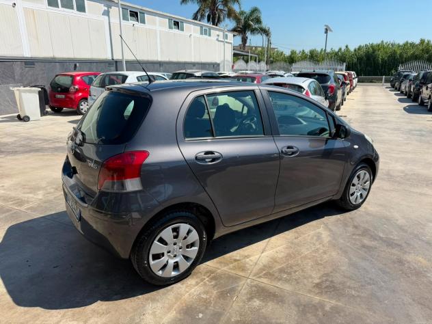 Toyota Yaris 1.0 5 porte Sol - Foto 5