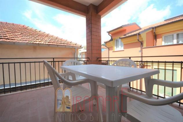 Trilocale con terrazzo in Borgo Coscia - Foto 2