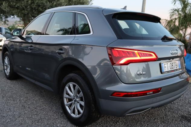 Audi Q5 2.0 TDI 190 CV quattro S tronic Business Design - Foto 8
