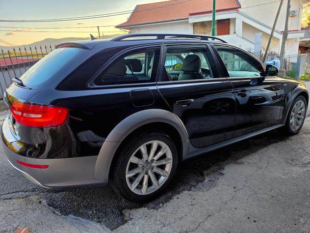 Audi A4 allroad 2.0 TDI 177 CV S tronic *Tetto*lane ass.*radar - Foto 10
