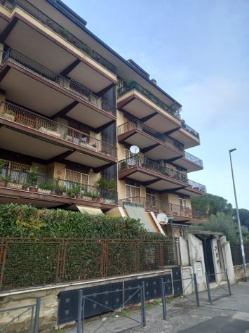 Pentalocale a Tor Bellla Monaca Via Mario Cora