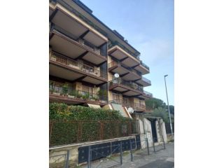 Pentalocale a Tor Bellla Monaca Via Mario Cora