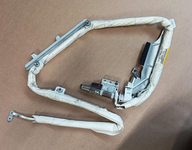 AIR-BAG A TENDINA DX 999-U1305216 Carrozzeria  Sicurezza  Airbag  Air-bag a tendina dx. LAND ROVER - FREELANDER 2 - 01-10-2010 - 01-03-2015