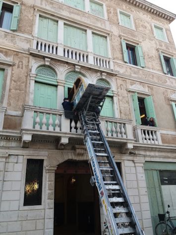 NOLEGGIO SCALA MONTACARICHI ANCHE PER MOBILIFICI - Foto 3