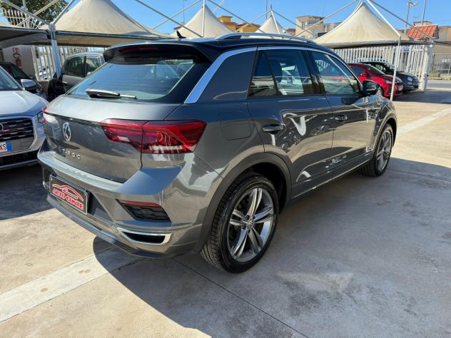Volkswagen T-Roc 1.6 TDI SCR Style BlueMotion Technology R-LINE - Foto 6