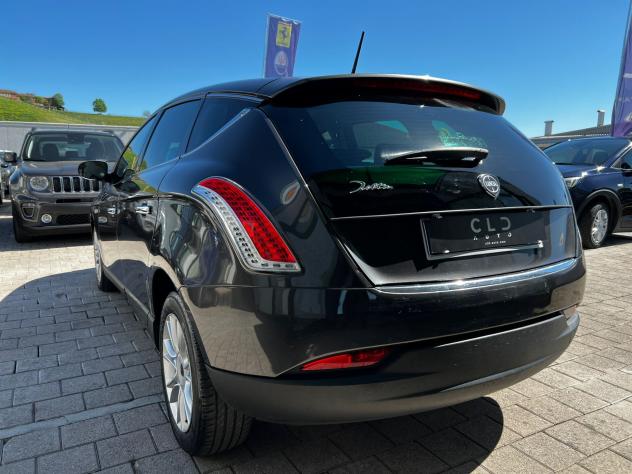 Lancia Delta 1.6 MJT DPF Silver - Foto 4