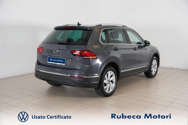 Volkswagen Tiguan 2.0 TDI DSG 4Motion Life 150CV - Foto 4
