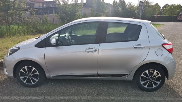 Toyota Yaris 1.0 72 CV Benzina - 49700 km - 2018 - Foto 2