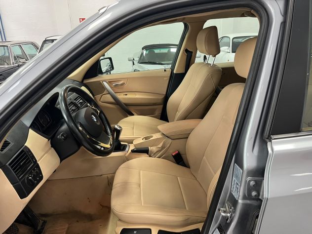 BMW X3 2.0d - Foto 9