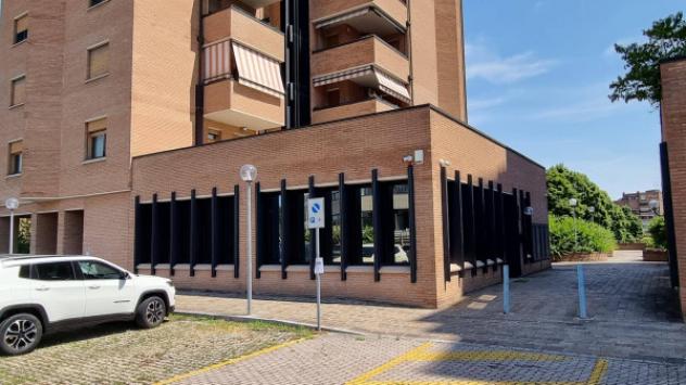 Immobile di 150 m² in affitto a Casalecchio di Reno