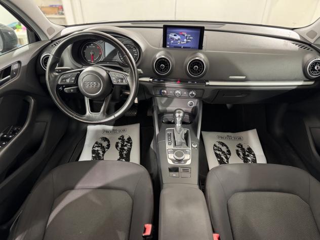 Audi A3 1.6 TDI 116 CV S tronic Sport - Foto 8