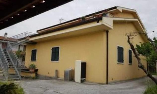 Villa in vendita a Avenza - Carrara 220 mq Rif: 1287043 - Foto 2