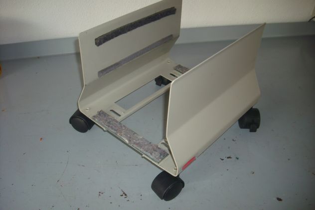 CARRELLO PORTA CASE COMPUTER PC DESKTOP CON RUOTE