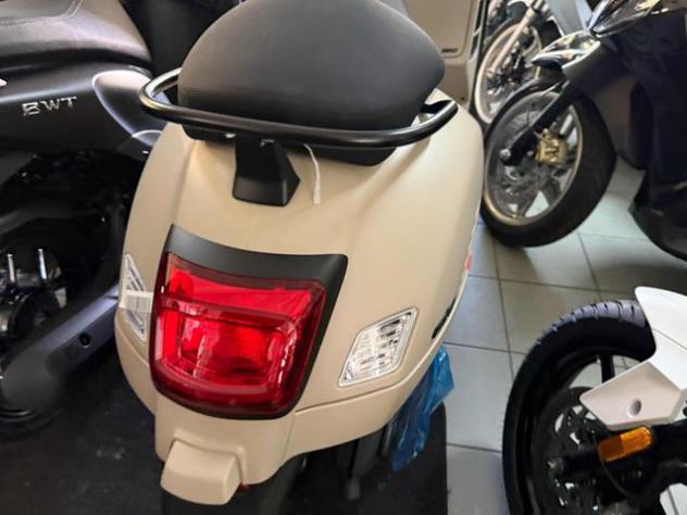 PIAGGIO Vespa 300 GTV 310 13 rif. 23808447 - Foto 2