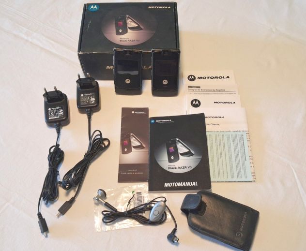 Due Motorola RAZR V3 completi - Foto 2