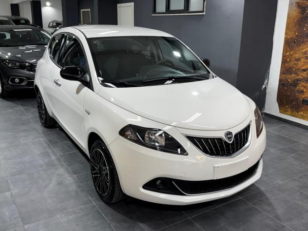 Lancia Ypsilon 1.0 FireFly 5 porte S&S Hybrid Gold - Foto 3