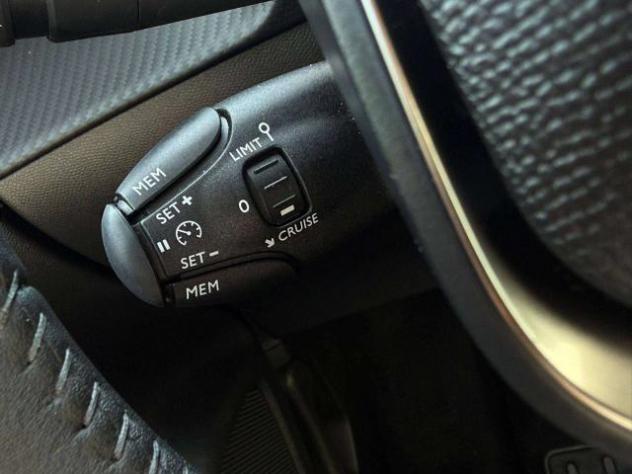 Peugeot 208 1.2 puretech Allure PROMO FIN - Foto 10