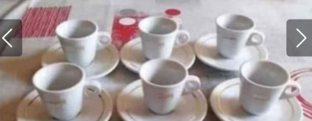 Set di piattini e tazzine molinari - Foto 3