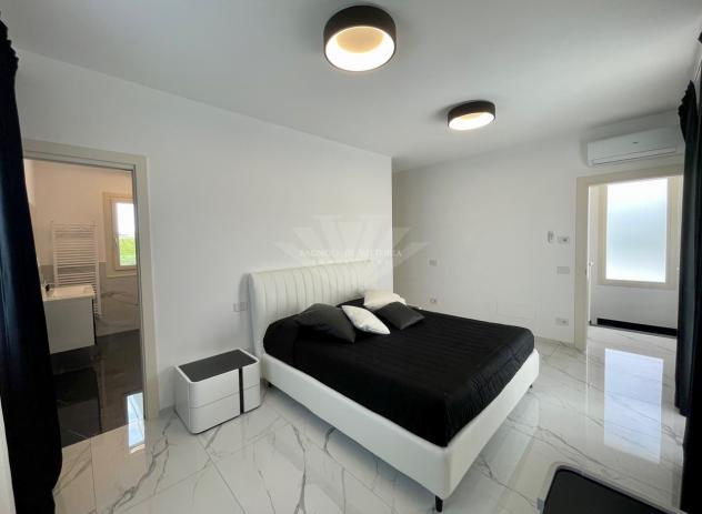 VILLA di 12 vani e di 180 mq (PIETRASANTA) rif. 442/VV - Foto 16