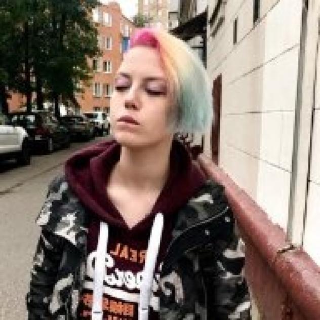lisa, 23 da Prato Tel: