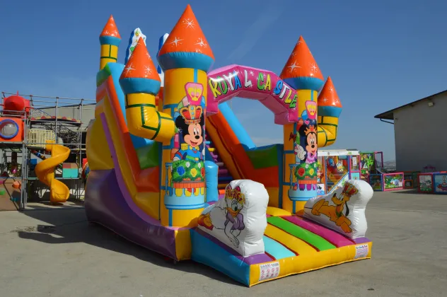 Scivolo gonfiabile per bambini, giochi - Foto 3